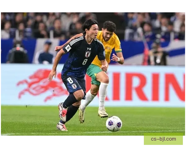 日本七比零大胜中国南野拓实梅开二度国足18强赛首战遭遇惨败